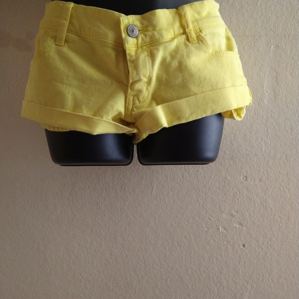 Abercrombie & fitch short size 27